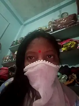 Snapshot of Devi_Chatterjee chatting on March 2025 05:43:02 PM Devi Chatterjee online show from March 2025 05:43:02 PM