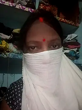 Snapshot of Devi_Chatterjee chatting on March 2025 02:56:02 PM Devi Chatterjee online show from March 2025 02:56:02 PM