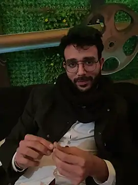 YJeromZCoxk online show from March 2025 09:02:01 AM