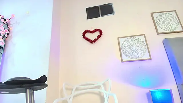 mary cute9 online show from February 2026 12:02:01 PM