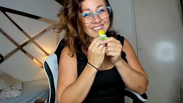 Allison greey online show from December 2025 07:40:02 PM