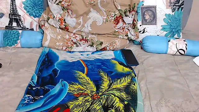 ChocolateClit online show from January 2026 07:30:01 PM