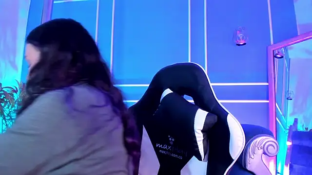 TaraTaylorr online show from November 2025 02:14:02 AM