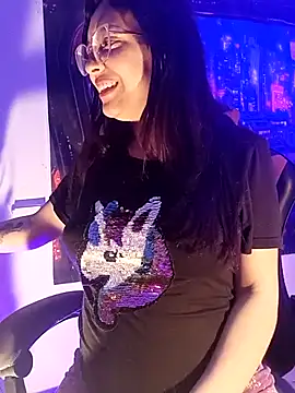 MiaStarts online show from December 2025 10:13:02 AM