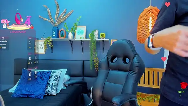 yessila parker online show from February 2026 10:12:01 AM