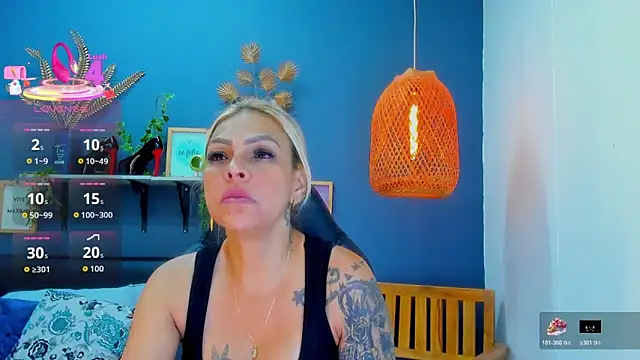 Snapshot of yessila_parker chatting on May 2026 08:55:02 AM yessila parker online show from May 2026 08:55:02 AM