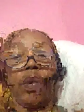 Ladyzee25 online show from November 2025 04:45:02 AM