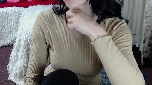 Maddison Summer online show from December 2025 11:17:02 AM