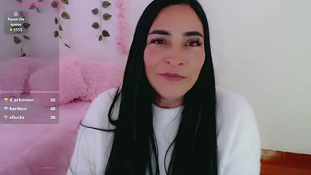 Snapshot of luna_lgomez_ chatting on March 2025 01:06:02 PM luna lgomez  online show from March 2025 01:06:02 PM