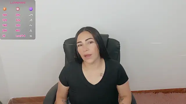 Snapshot of luna_lgomez_ chatting on July 2026 10:03:01 AM luna lgomez online show from July 2026 10:03:01 AM