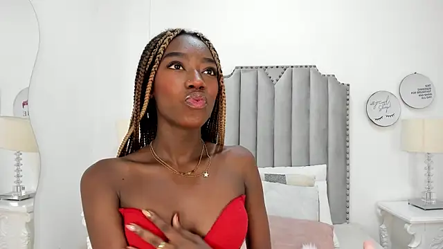 Snapshot of SamantaMarquez chatting on September 2025 07:48:01 PM SamantaMarquez online show from September 2025 07:48:01 PM