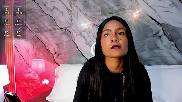 Fernanda liie  online show from October 2025 01:19:01 PM