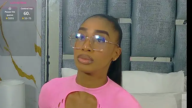 Angelesmith1 online show from February 2026 08:06:01 PM