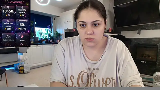 Snapshot of Layla- chatting on January 2025 09:13:02 AM Layla- online show from January 2025 09:13:02 AM