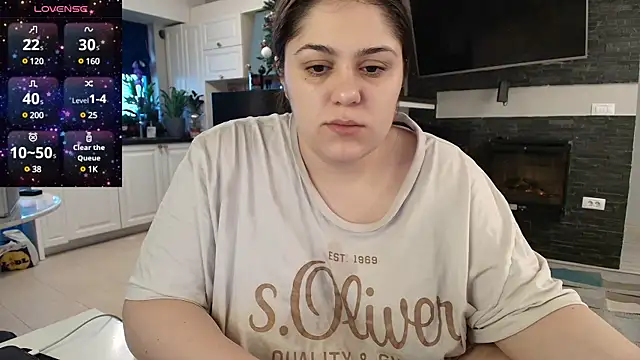 Snapshot of Layla- chatting on January 2025 09:35:02 AM Layla- online show from January 2025 09:35:02 AM