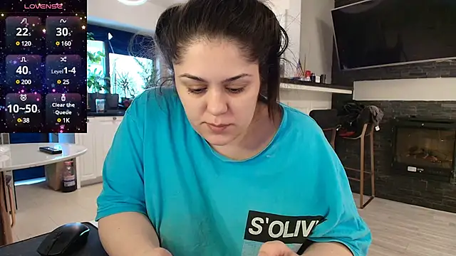 Snapshot of Layla- chatting on February 2025 09:53:01 AM Layla- online show from February 2025 09:53:01 AM