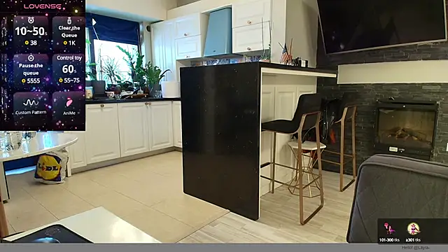 Snapshot of Layla- chatting on February 2025 12:39:01 PM Layla- online show from February 2025 12:39:01 PM