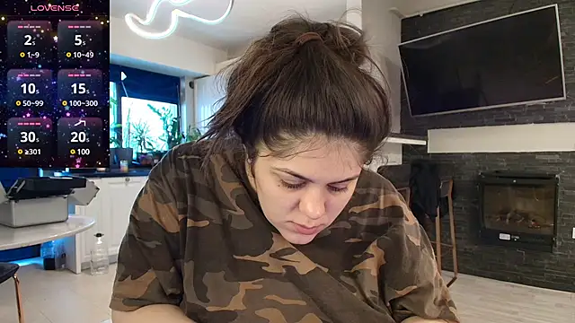 Snapshot of Layla- chatting on February 2025 10:37:02 AM Layla- online show from February 2025 10:37:02 AM