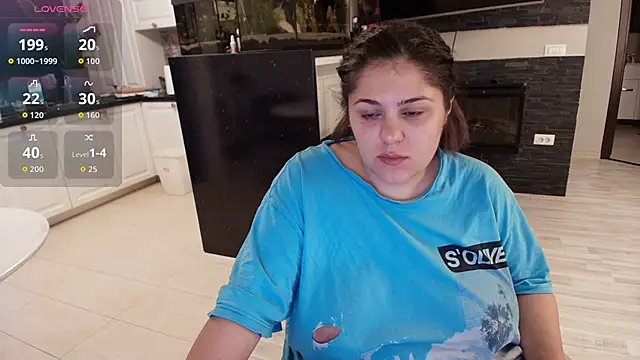 Snapshot of Layla- chatting on September 2025 08:47:02 AM Layla- online show from September 2025 08:47:02 AM