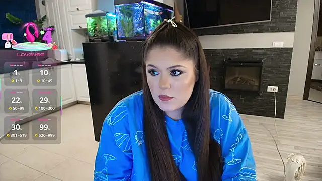 Snapshot of Layla- chatting on November 2025 07:23:02 PM Layla- online show from November 2025 07:23:02 PM