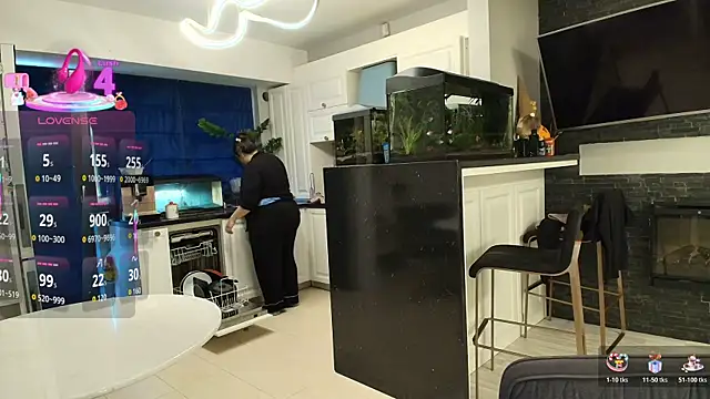 Snapshot of Layla- chatting on November 2025 10:16:02 AM Layla- online show from November 2025 10:16:02 AM