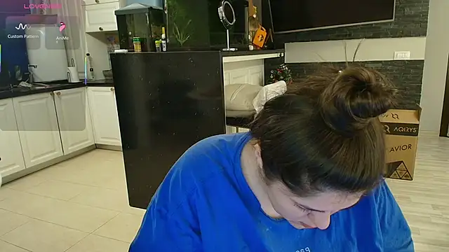 Snapshot of Layla- chatting on February 2026 10:42:02 AM Layla- online show from February 2026 10:42:02 AM