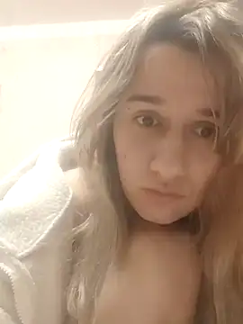 Snapshot of Aurorahoney chatting on February 2025 03:15:02 PM Aurorahoney online show from February 2025 03:15:02 PM