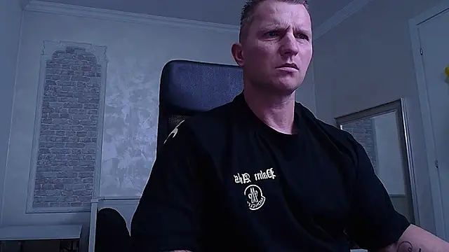 RomeoMalcolm online show from March 2025 05:25:01 AM