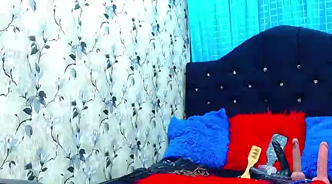 Snapshot of millygrey chatting on March 2025 08:09:01 PM millygrey online show from March 2025 08:09:01 PM