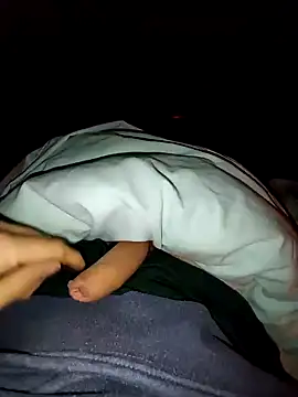 Snapshot of Cazzettostorto99 chatting on October 2025 11:17:02 PM Cazzettostorto99 online show from October 2025 11:17:02 PM