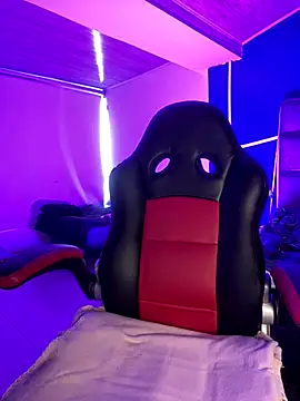 sofia 23x online show from December 2025 01:06:01 PM