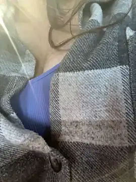 HannaJohnson online show from September 2025 05:50:01 AM