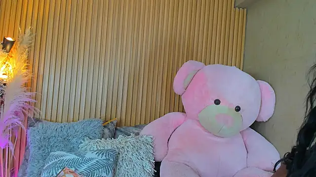 AlexiaAbbey online show from April 2026 06:36:02 PM