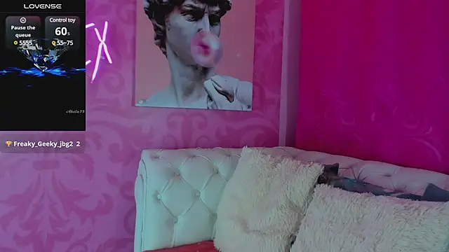 Zoe-S online show from March 2025 01:08:02 PM