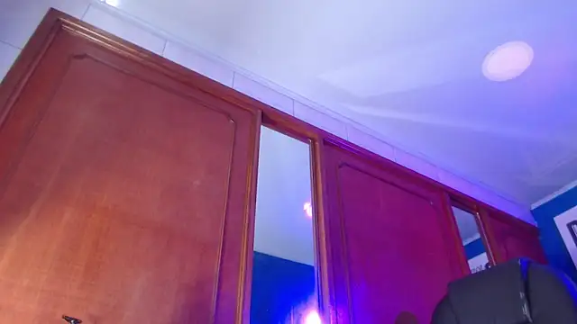 milu23   online show from November 2025 12:05:02 PM