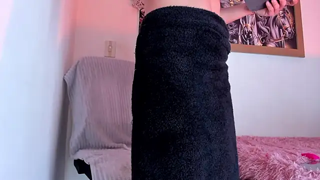 CRAZY-BOY99 online show from April 2026 11:30:02 AM