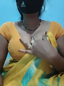 Snapshot of Sexyradha_ chatting on June 2026 04:19:02 PM Sexyradha online show from June 2026 04:19:02 PM