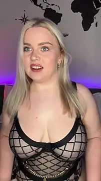 April Vancee online show from October 2025 01:23:01 PM