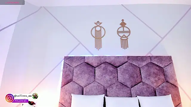 aurora collinss  online show from November 2025 12:49:01 PM