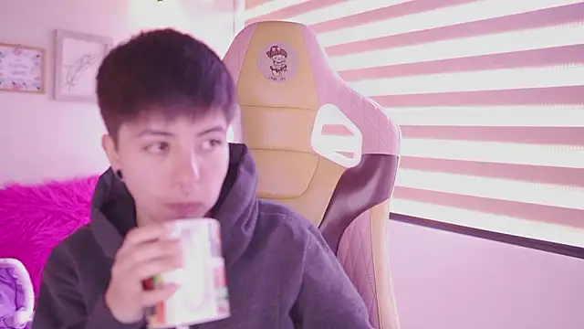 tommy blue online show from March 2026 02:02:02 PM