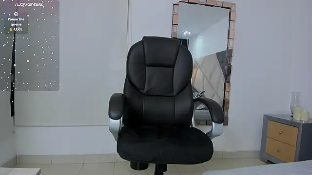 SaskiaGrendel online show from September 2025 12:56:02 AM