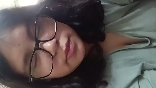 Snapshot of Maferyale chatting on February 2026 05:05:02 PM Maferyale online show from February 2026 05:05:02 PM