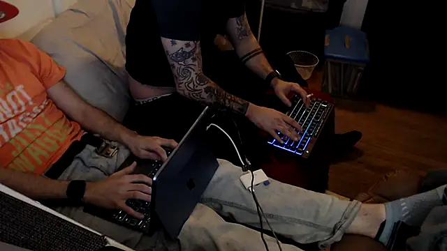 weknowourworth6999 online show from January 2026 07:33:02 AM