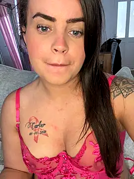 Snapshot of Sophie_23XX chatting on October 2025 10:47:01 AM Sophie 23XX online show from October 2025 10:47:01 AM