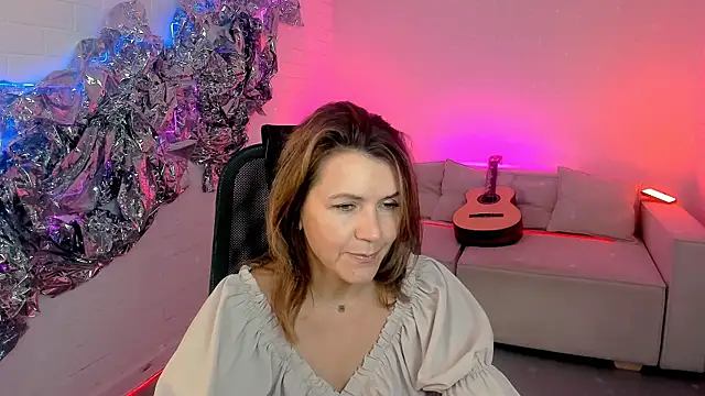 NicoleHitman online show from September 2025 09:11:01 AM