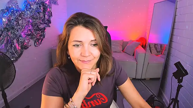 NicoleHitman online show from September 2025 09:25:02 AM