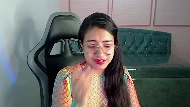 alexa romero t online show from October 2025 12:15:02 PM