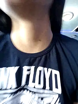 Valen Person online show from September 2025 06:08:02 PM