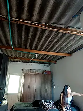 Valen Person online show from November 2025 04:53:02 PM