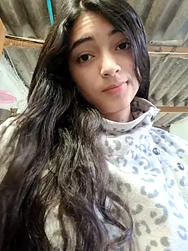 Valen Person online show from November 2025 04:18:01 PM